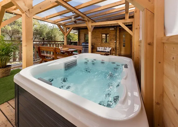 Captain\'S Lodge